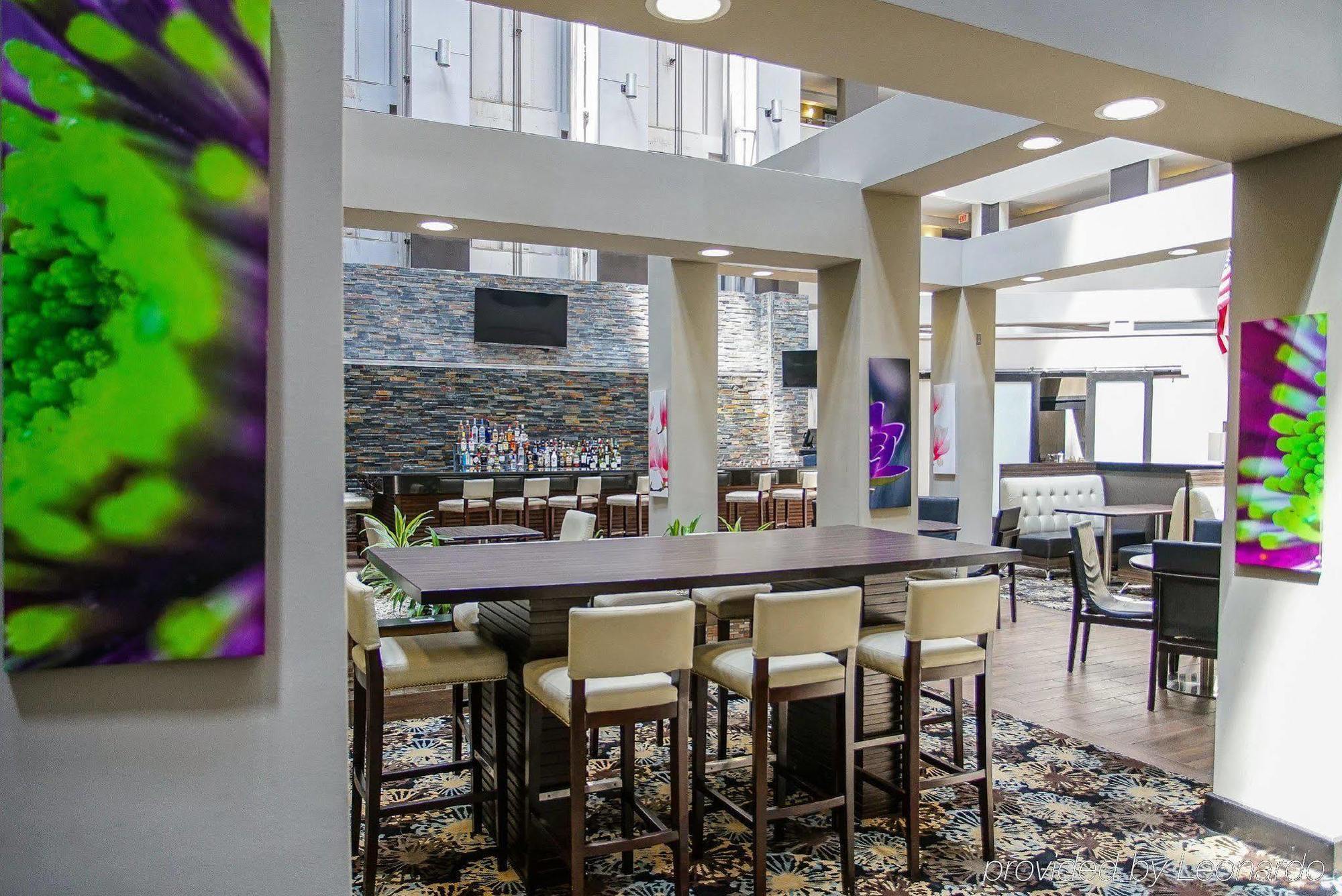 Ramada By Wyndham Southfield Hotel Exterior photo